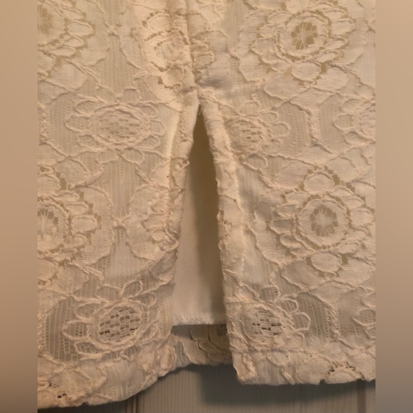 Lavish Ivory Lace Skirt XL NWOT - Picture 4 of 7